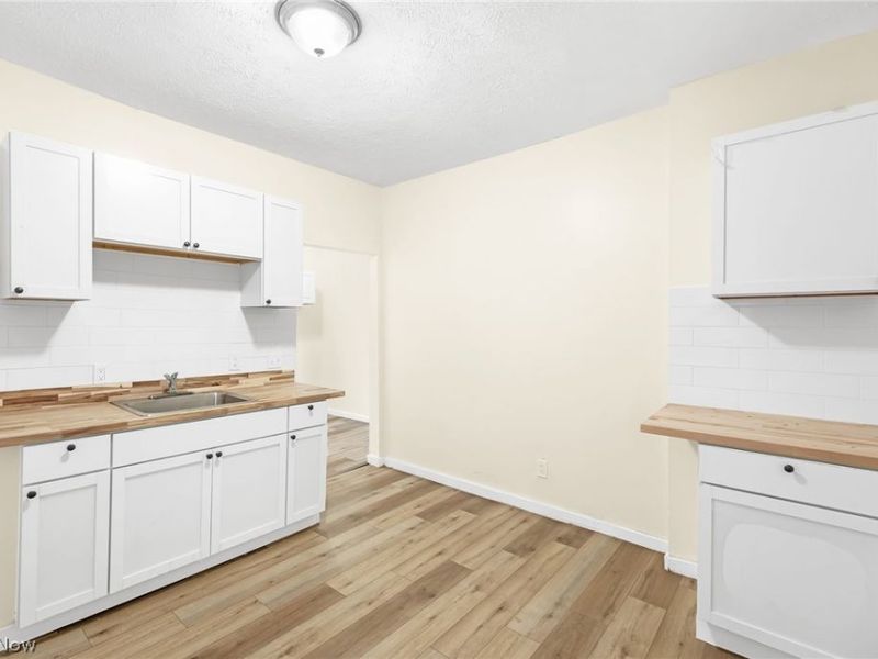1366 W 87th Street, Cleveland, OH 44102 Photo 13