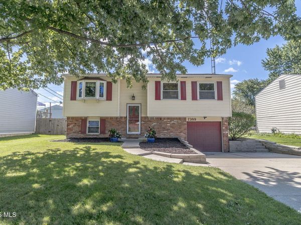 7389 Starlawn Road, Perrysburg, OH 43551