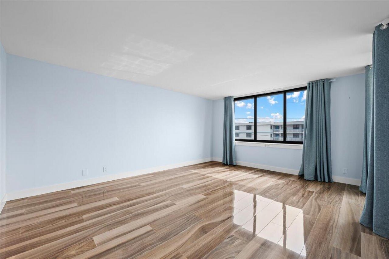 911 Ocean Drive, Unit 601, Juno Beach, FL 33408 Photo