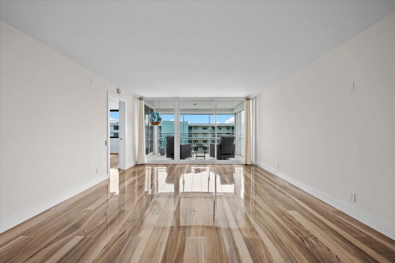911 Ocean Drive, Unit 601, Juno Beach, FL 33408 Photo