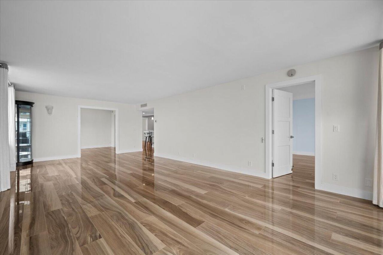 911 Ocean Drive, Unit 601, Juno Beach, FL 33408 Photo