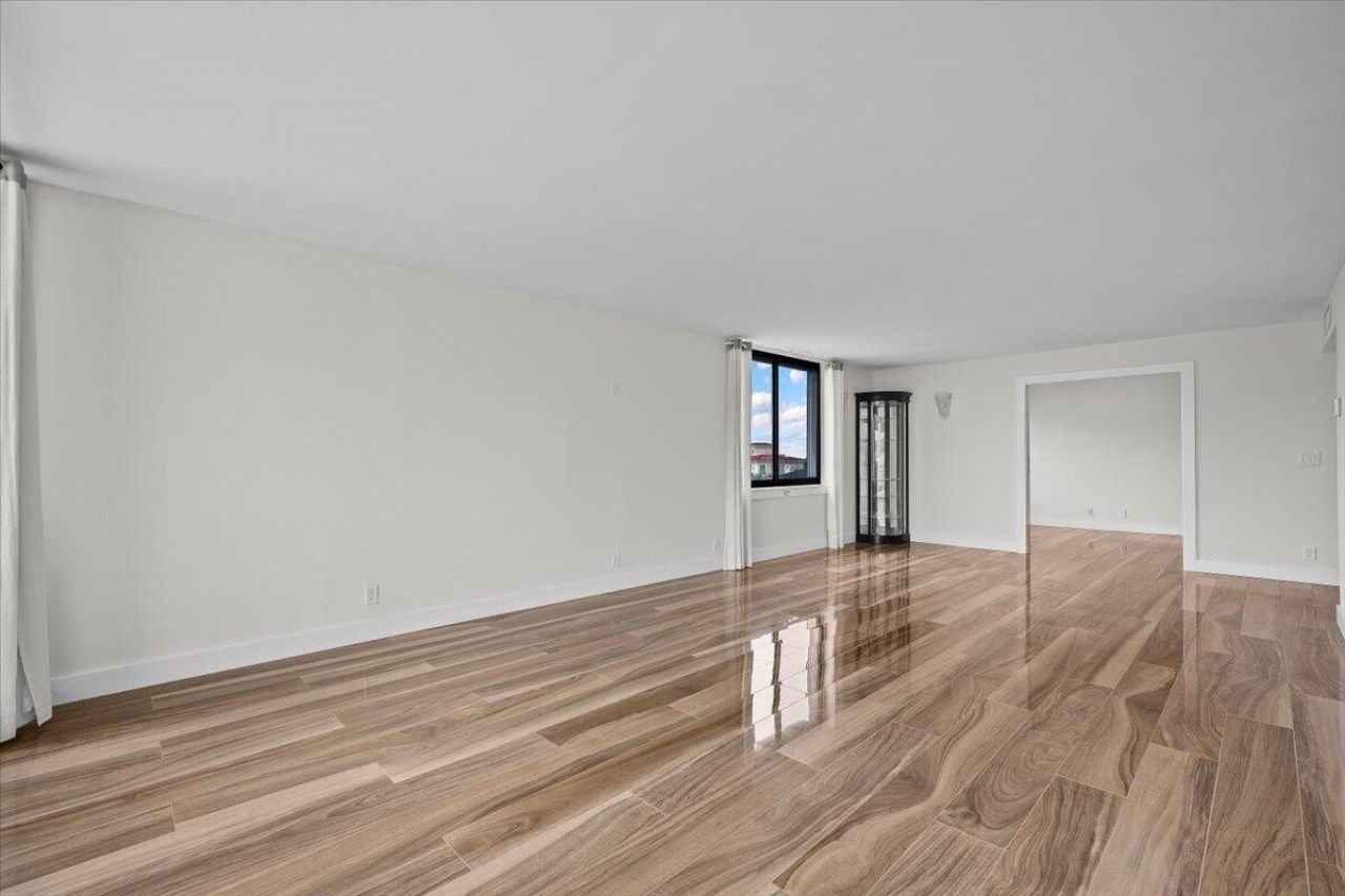 911 Ocean Drive, Unit 601, Juno Beach, FL 33408 Photo