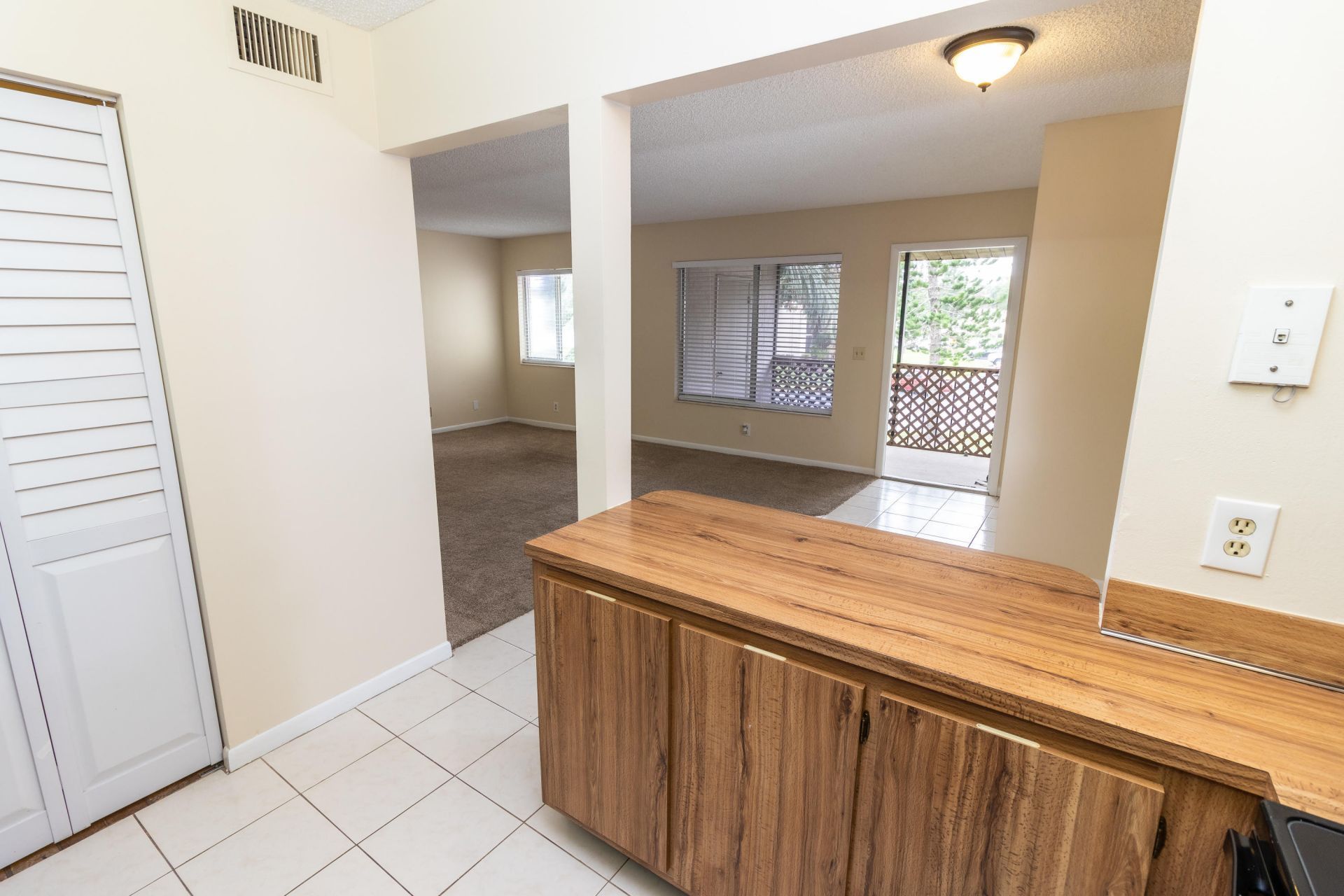 4987 Sable Pine Circle, Unit D2, West Palm Beach, FL 33417 Photo