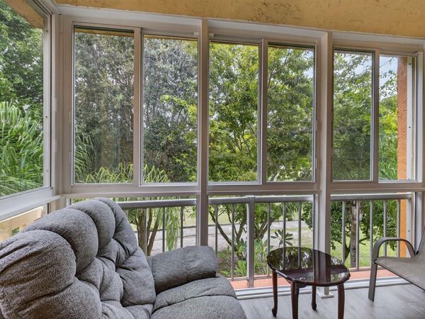 8400 LAGOS DE CAMPO Boulevard, Unit 303, Tamarac, FL 33321