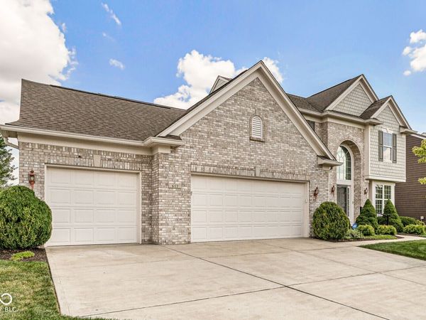 613 Hummingbird Drive, Brownsburg, IN 46112