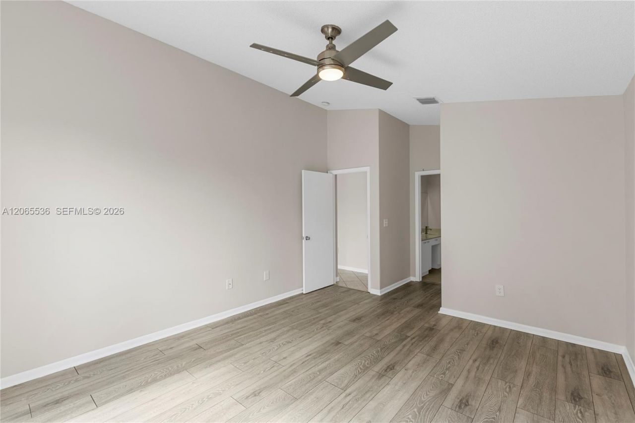 363 NW 158th Ave, Pembroke Pines, FL 33028 Photo