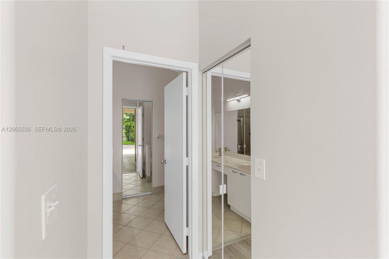 363 NW 158th Ave, Pembroke Pines, FL 33028 Photo