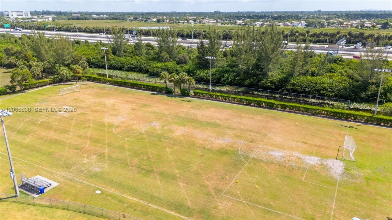 363 NW 158th Ave, Pembroke Pines, FL 33028 Photo