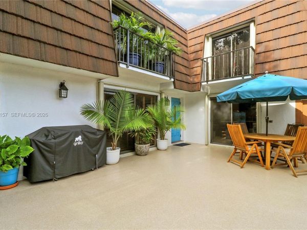 5606 SE Riverboat Dr , Stuart, FL 34997