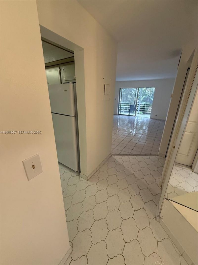1445 Atlantic Shores Blvd , Unit 206, Hallandale Beach, FL 33009 Photo