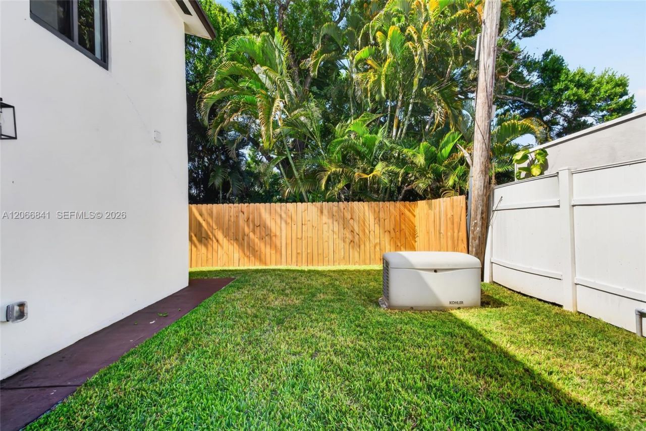 7221 Freedom St , Hollywood, FL 33024 Photo
