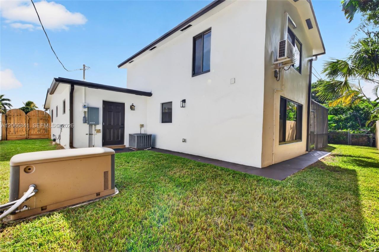 7221 Freedom St , Hollywood, FL 33024 Photo