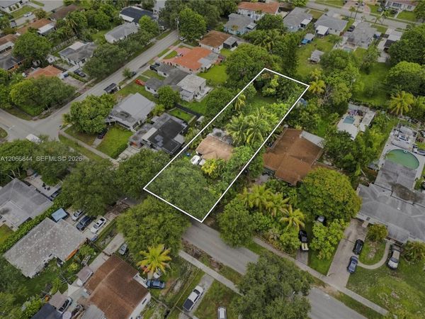 2541 Washington St, Hollywood, FL 33020