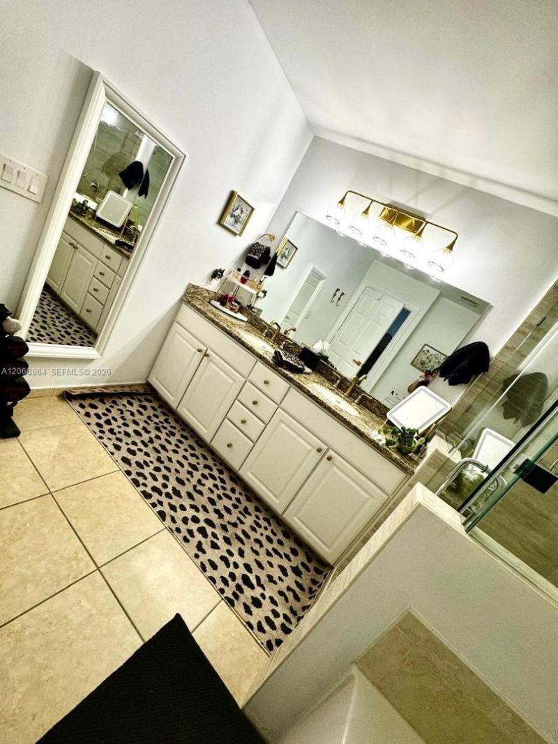 3001 NE 185th St, Unit 225, Aventura, FL 33180 Photo