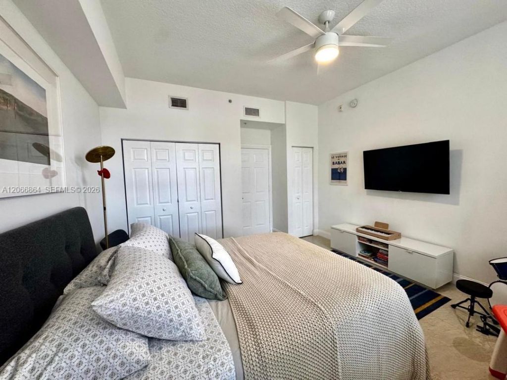 3001 NE 185th St, Unit 225, Aventura, FL 33180 Photo
