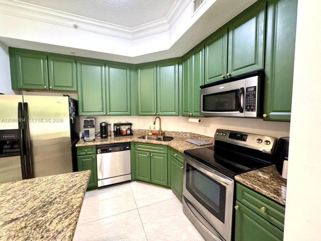 3001 NE 185th St, Unit 225, Aventura, FL 33180 Photo