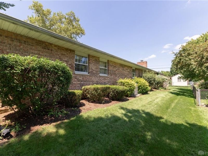 801 N Dorset Road, Troy, OH 45373 Photo 9
