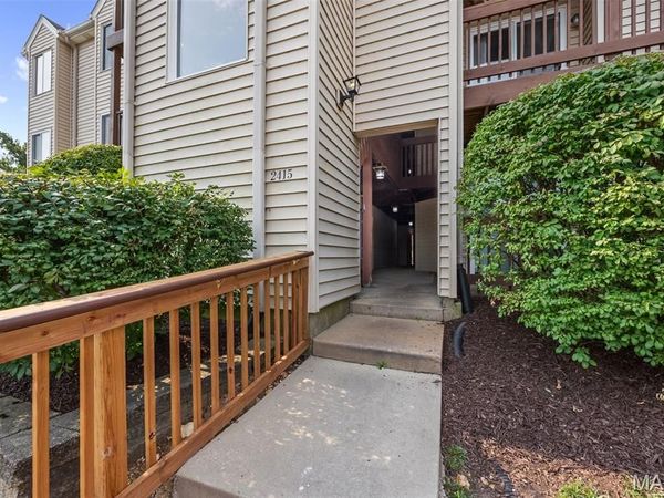 2419 Sandalwood Creek Court , Unit F, Wildwood, MO 63038