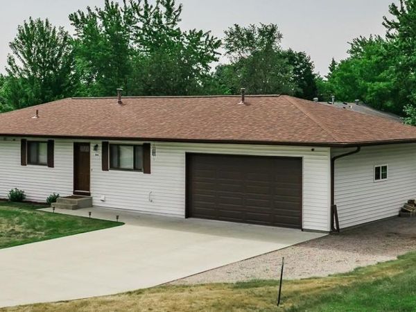 806 Callaway Street E, Saint Joseph, MN 56374