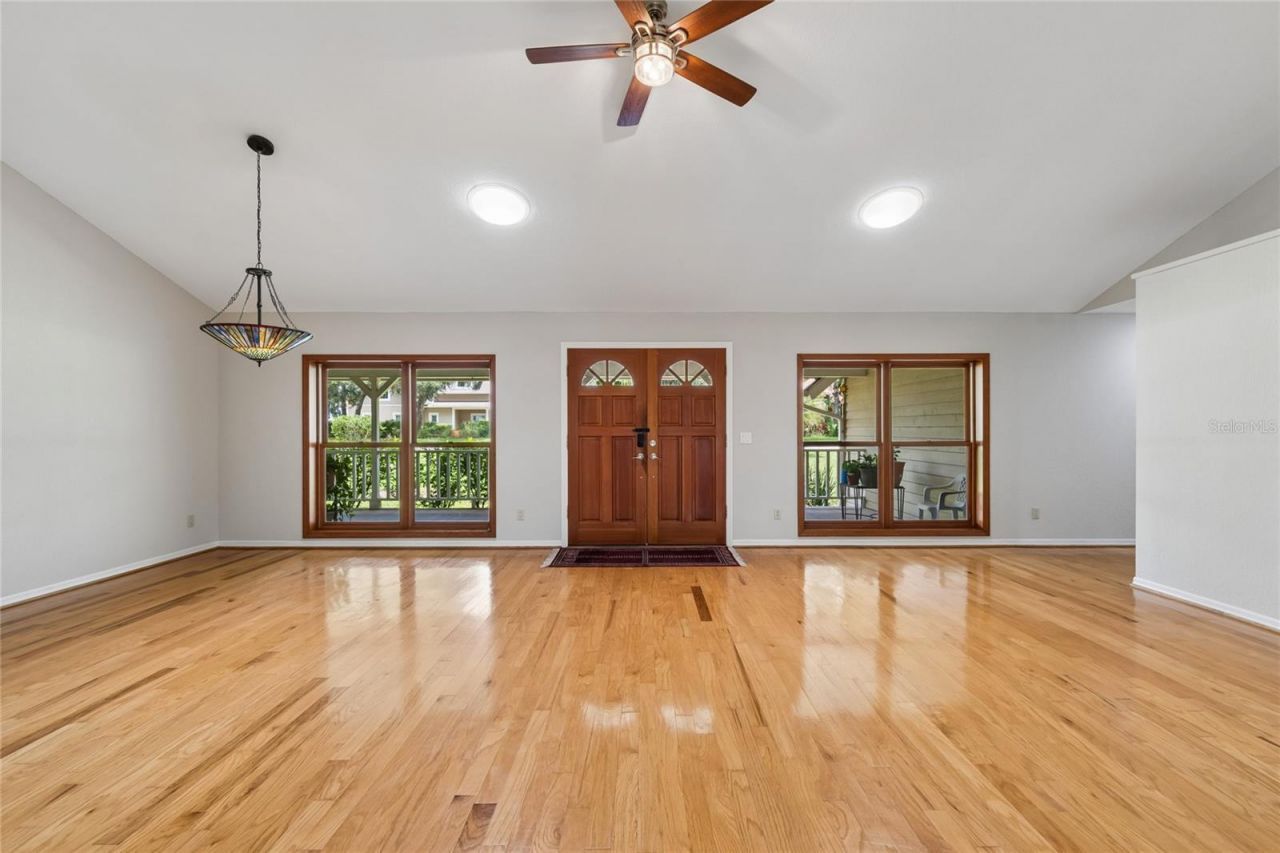 1055 Riverside Ridge Road, Tarpon Springs, FL 34688 Photo