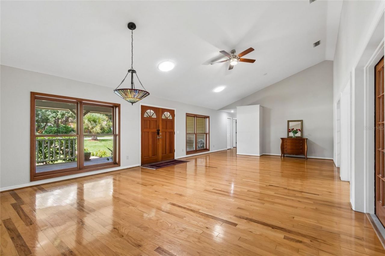 1055 Riverside Ridge Road, Tarpon Springs, FL 34688 Photo