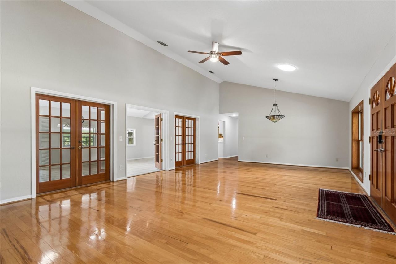 1055 Riverside Ridge Road, Tarpon Springs, FL 34688 Photo