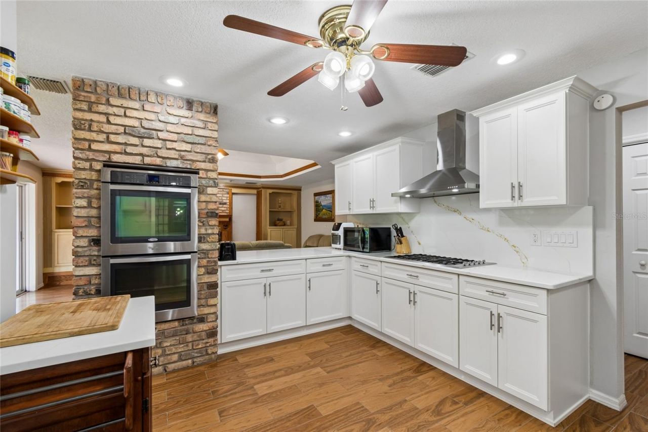 1055 Riverside Ridge Road, Tarpon Springs, FL 34688 Photo