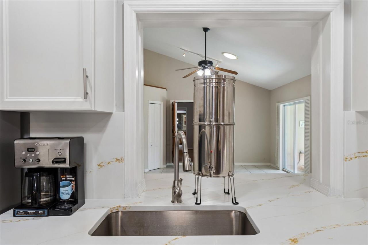 1055 Riverside Ridge Road, Tarpon Springs, FL 34688 Photo