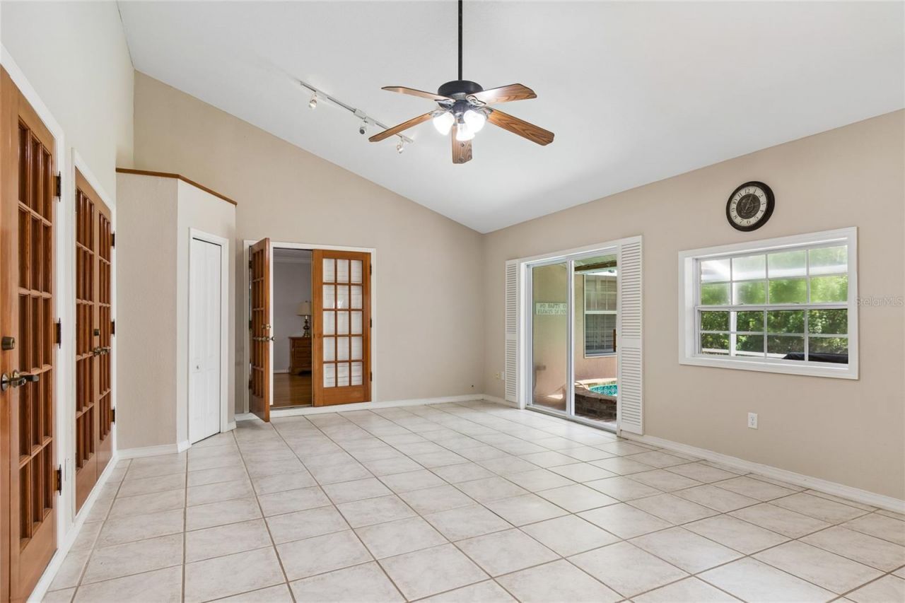 1055 Riverside Ridge Road, Tarpon Springs, FL 34688 Photo