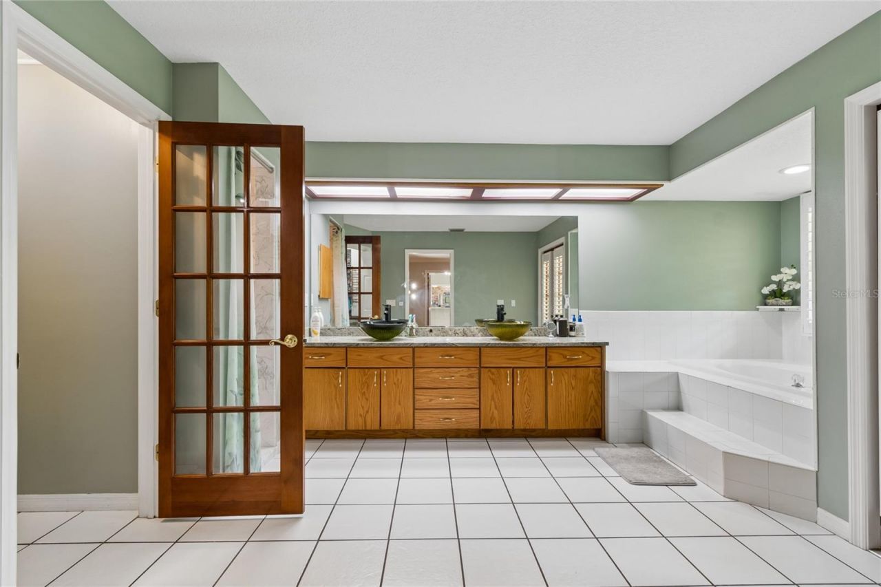 1055 Riverside Ridge Road, Tarpon Springs, FL 34688 Photo