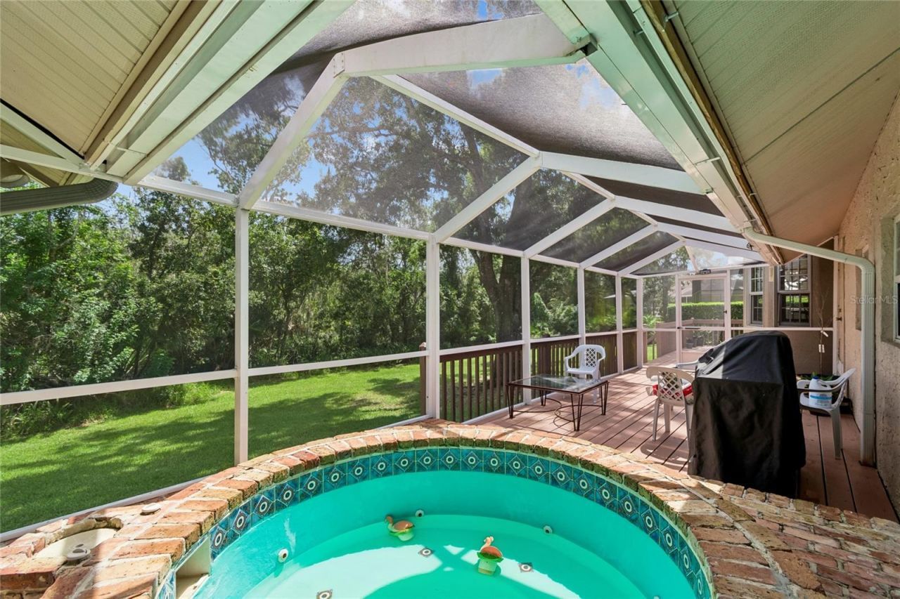 1055 Riverside Ridge Road, Tarpon Springs, FL 34688 Photo