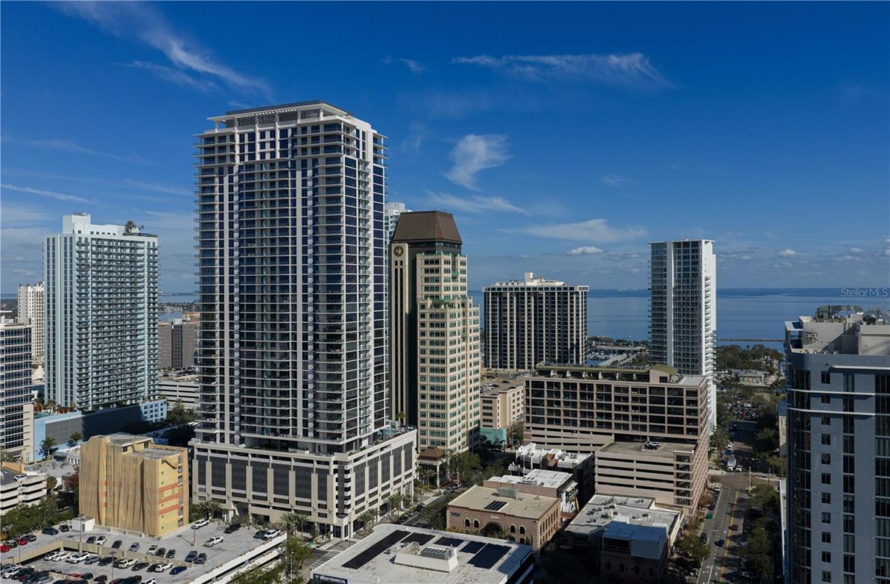 275 1st Avenue S, Unit 3405, Saint Petersburg, FL 33701 Photo