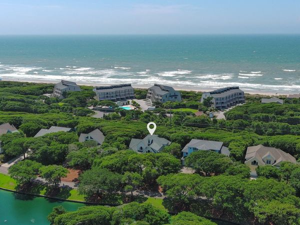 573 Coral Ridge Road, Pine Knoll Shores, NC 28512