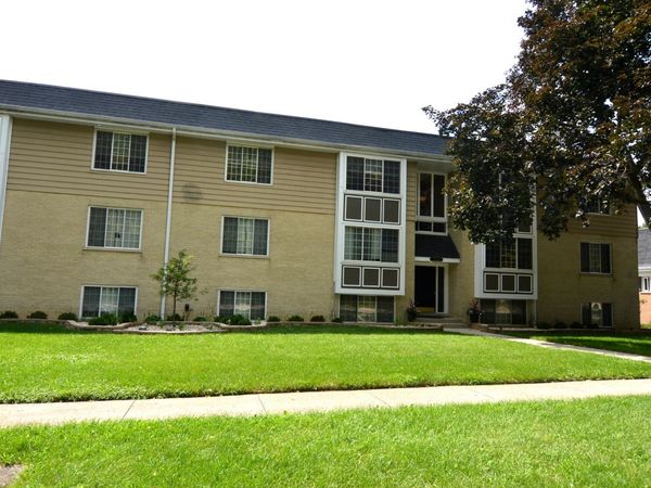 370 Eastern Avenue, Unit 370, Barrington, IL 60010