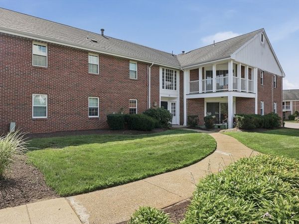 25 Jessica Dr, Unit A, Stoughton, MA 02072