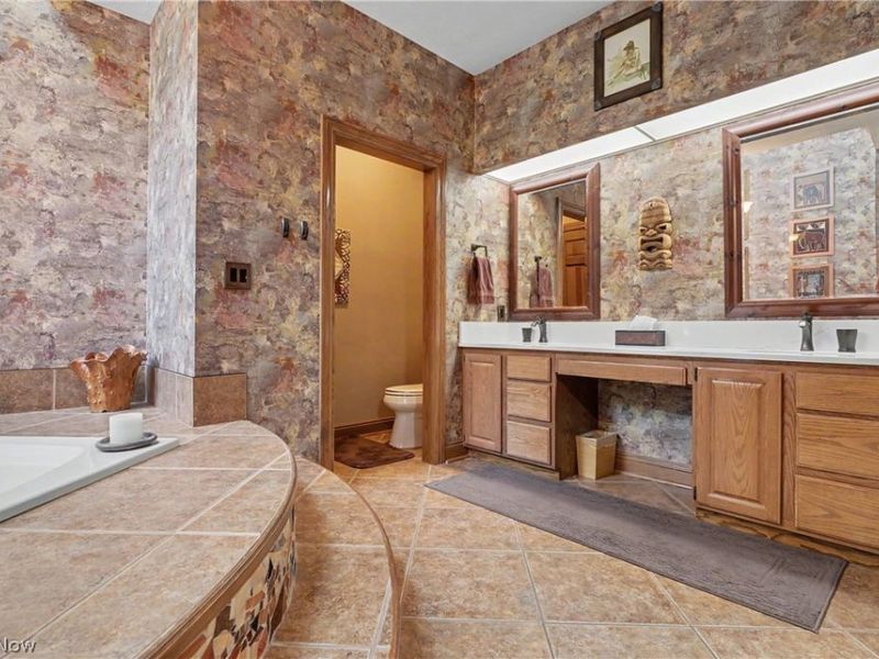 3644 Sparrow Pond Circle, Akron, OH 44333 Photo 18