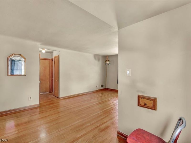 2911 North Avenue, Parma, OH 44134 Photo 10
