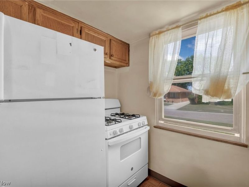 2911 North Avenue, Parma, OH 44134 Photo 14