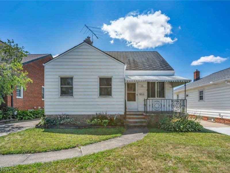 2911 North Avenue, Parma, OH 44134 Photo 2