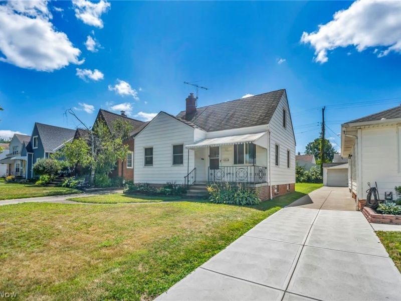 2911 North Avenue, Parma, OH 44134 Photo 4