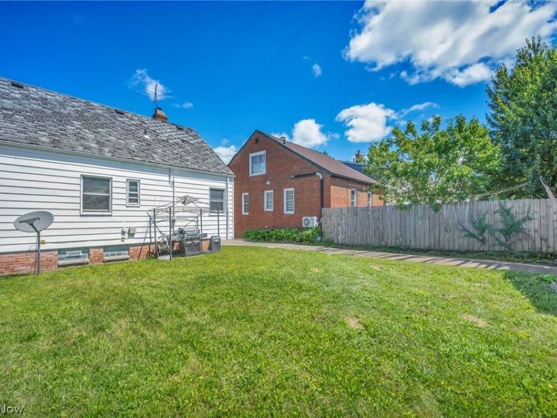 2911 North Avenue, Parma, OH 44134 Photo 42