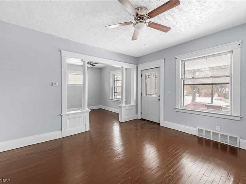 3978 E 55th Street, Newburgh Heights, OH 44105 Photo 7