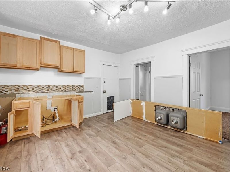 3978 E 55th Street, Newburgh Heights, OH 44105 Photo 9