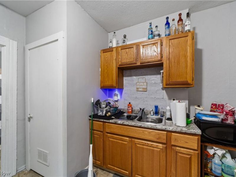 3521 W 58th Street, Cleveland, OH 44102 Photo 14
