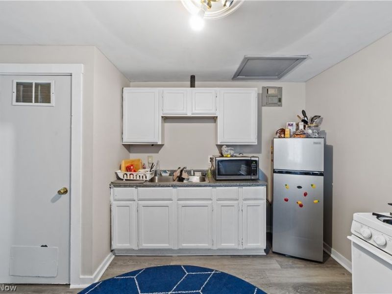 3521 W 58th Street, Cleveland, OH 44102 Photo 28