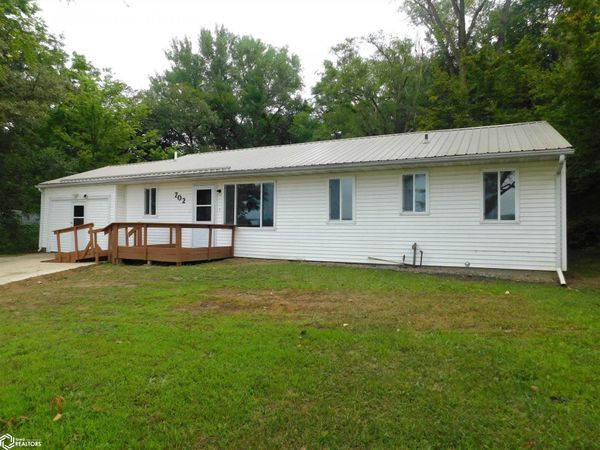 702 N 10th Street, Denison, IA 51442