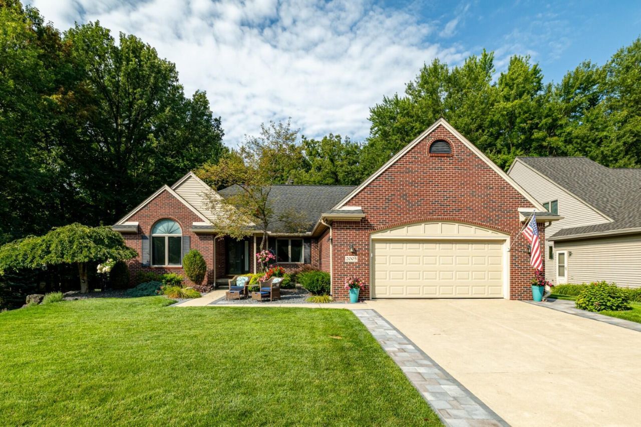 2005 Chestnut Crescent, Saline, MI 48176 Main Photo