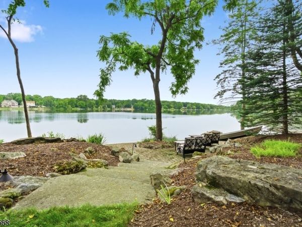 97 Shore Rd, Green, NJ 07821