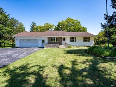 9395 Upton Road, Batavia, NY 14020