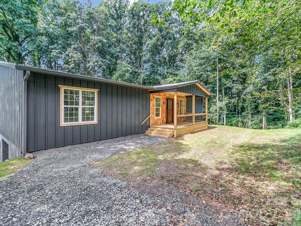 19 Green Valley Road , Asheville, NC 28806